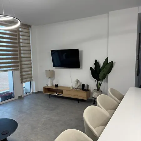 Modern Marvel Seaview Apartament Paralimni