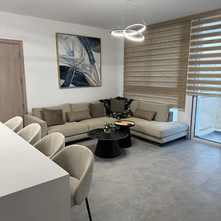 Апартаменты Modern Marvel Seaview Паралимни