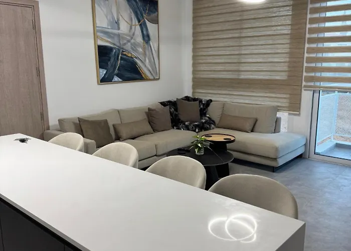 Modern Marvel Seaview 아파트 파라림니