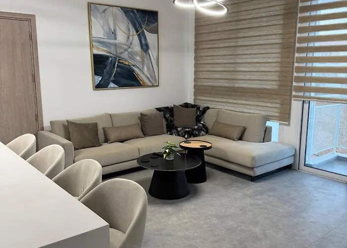 Апартаменты Modern Marvel Seaview Паралимни